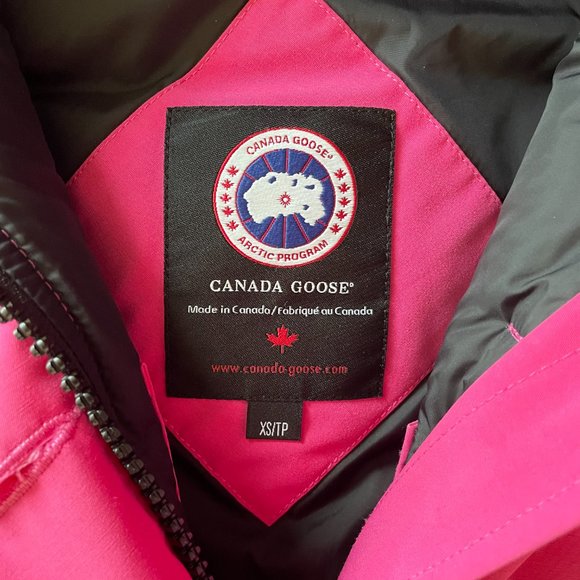 Canada Goose Montebello Parka - Picture 2 of 5